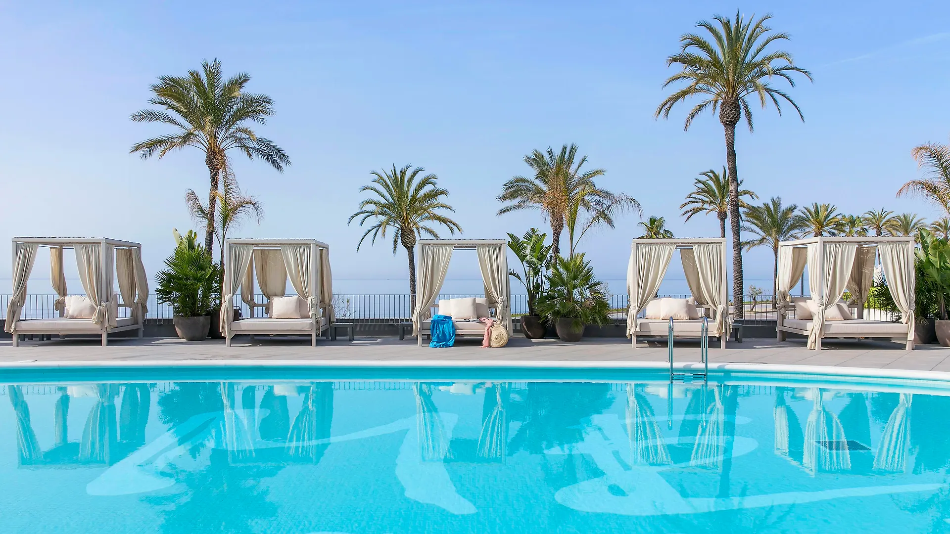 Me Sitges Terramar Hotel