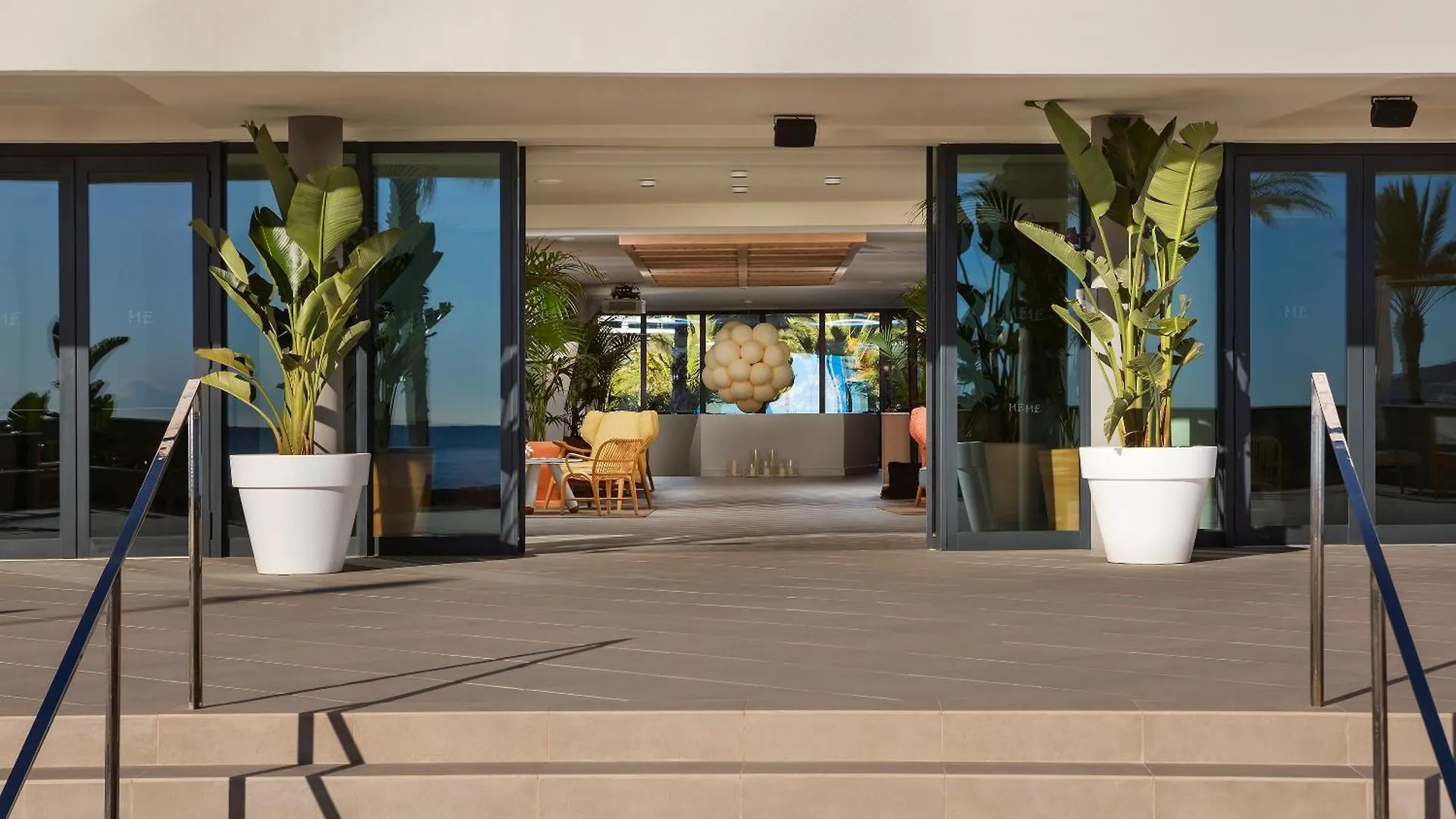 Me Sitges Terramar Hotel