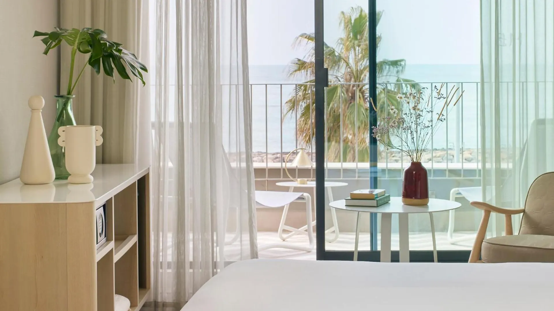 Me Sitges Terramar Hotel Spain